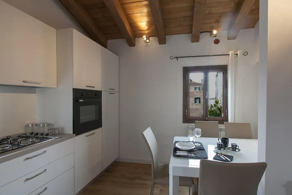 Residenza Tiziano Apartamento Veneza 0*,  Itália